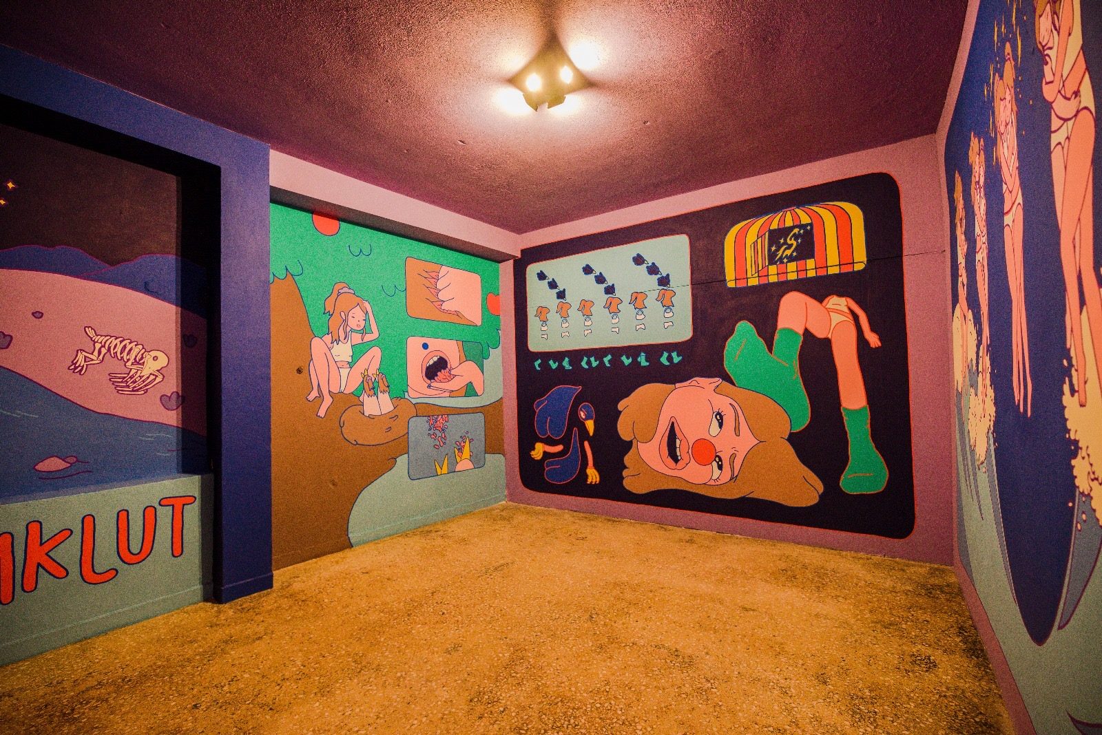 ARTHINA interior — psychedelic mural room